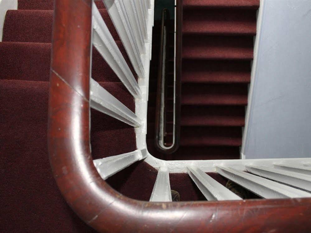 Spoon And The Stars Hostel Drogheda Bagian luar foto